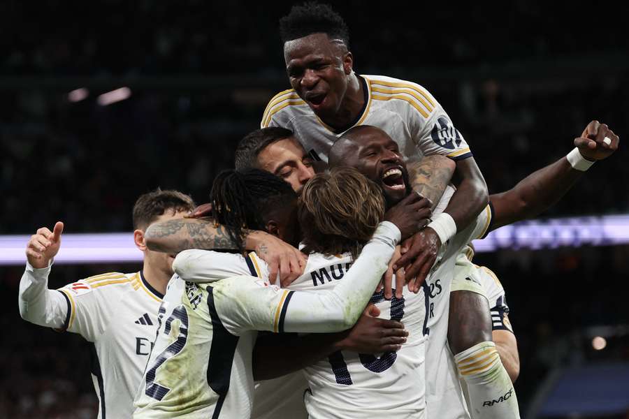 Real Madrid sit seven points clear