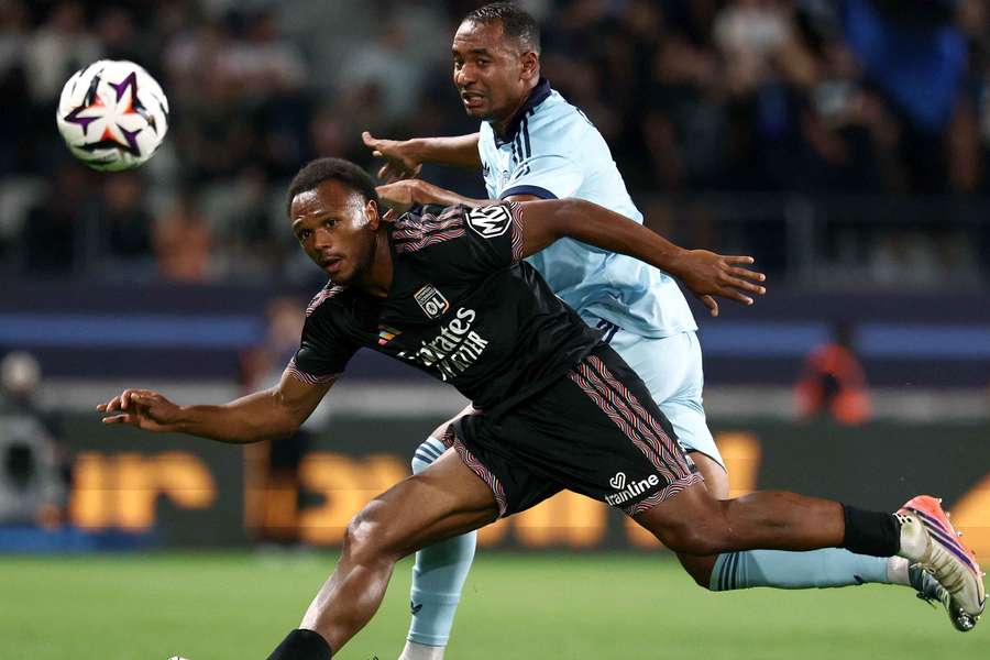Paris FC e Lyon ficaram em branco Paris FC e Lyon ficaram em branco