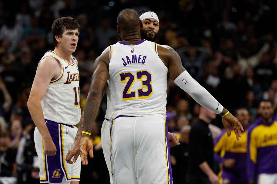 Lebron James pivotal for the Los Angeles Lakers in their win over the Antonio Spurs.