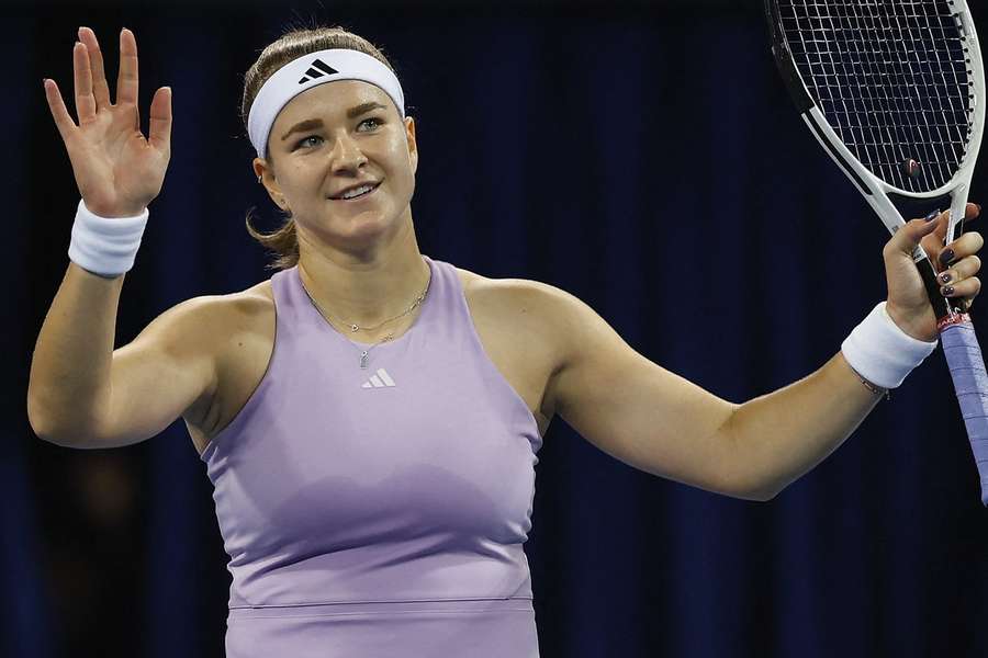 Karolína Muchová bude v Pekingu bojovat o semifinále ve čtyřhře.