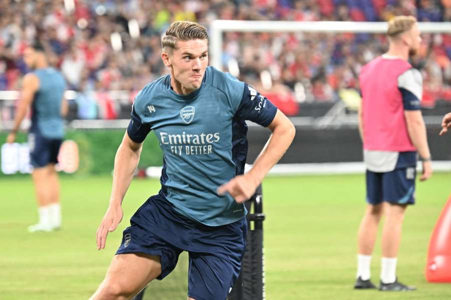 Viktor Gyökeres Reveals Why He Chose Arsenal's No. 14 Shirt After