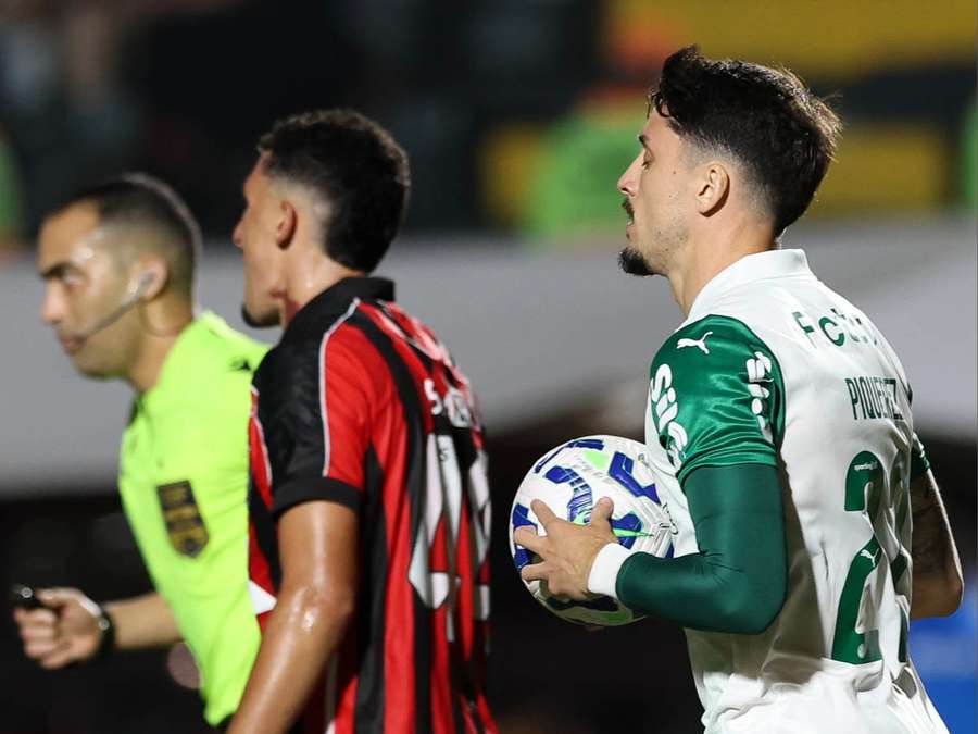 Piquerez iniciou a reação do Palmeiras no Barradão