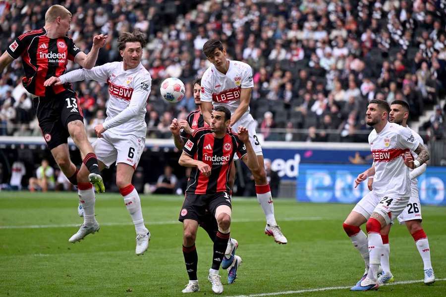 Stuttgart and Frankfurt players in action
