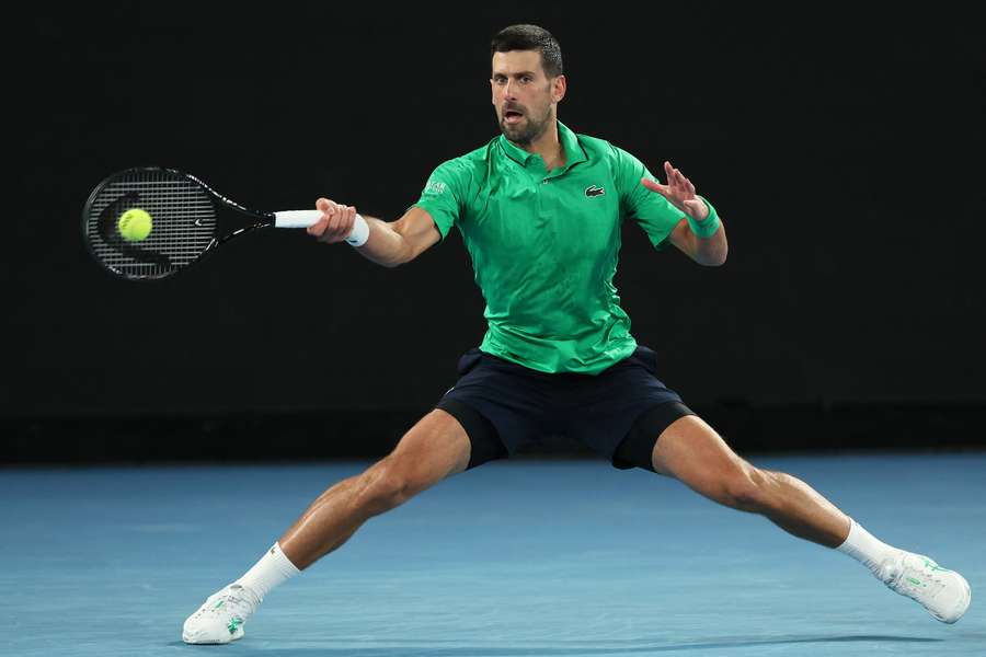 Novak Djokovic ha avanzado a cuartos del Open de Australia por la retirada de Jakub Mensik Novak Djokovic ha avanzado a cuartos del Open de Australia por la retirada de Jakub Mensik