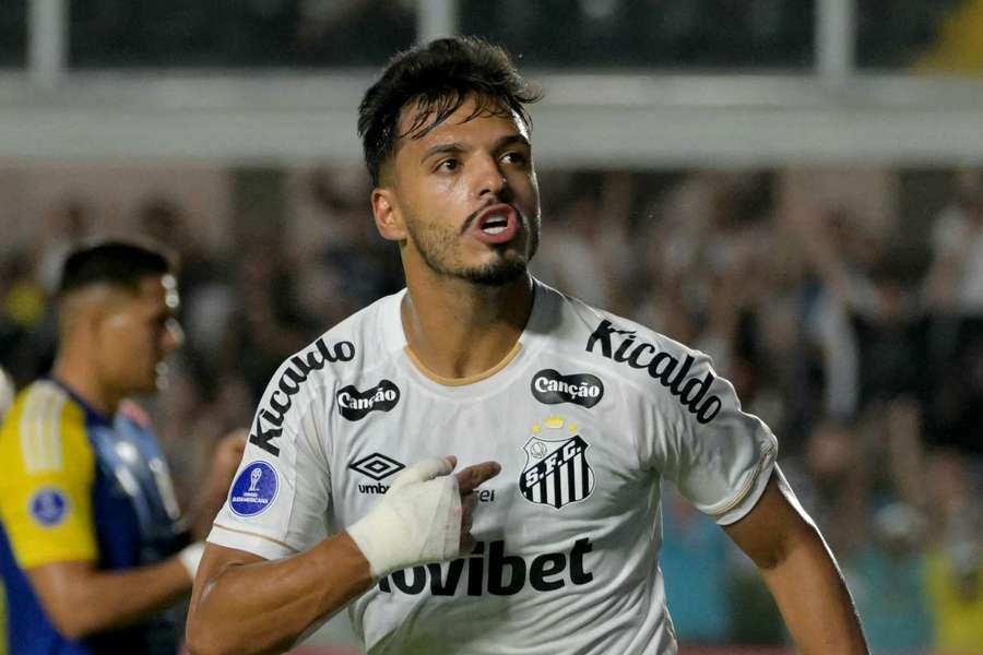 Gabriel Menino marcou em Santos 3x2 Universidad Central