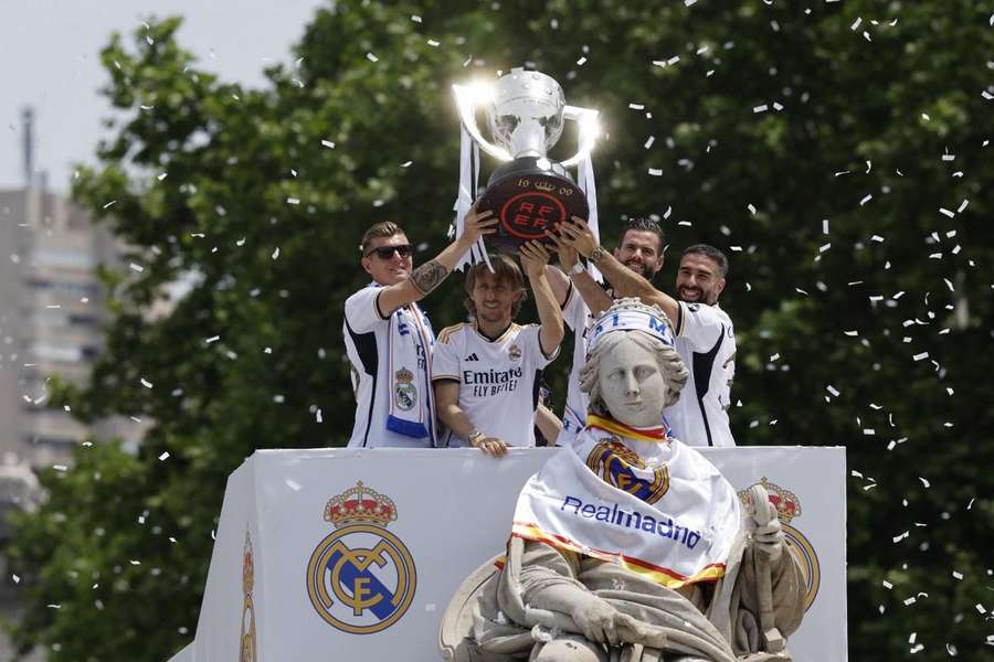 Le Real Madrid fêtant son titre.