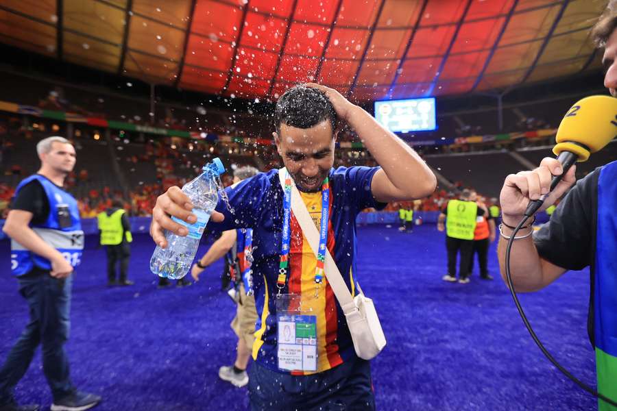 Le père de Lamine Yamal après la finale de l'Euro 2024.