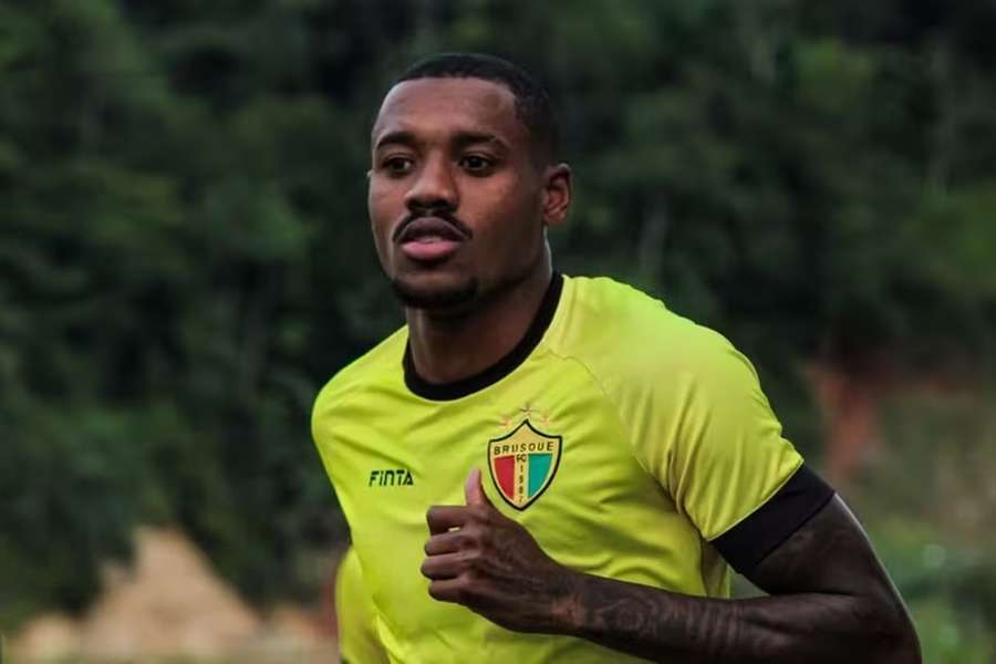 Mateus Pivô chega ao AFS proveniente do Brusque