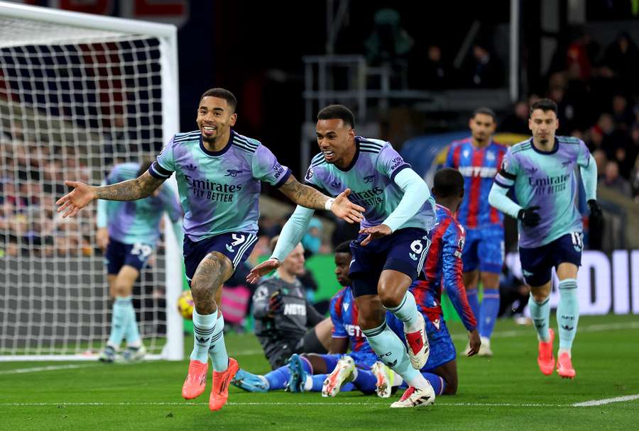 Gabriel Jesus foi mais uma vez muito bem pelo Arsenal Gabriel Jesus foi mais uma vez muito bem pelo Arsenal