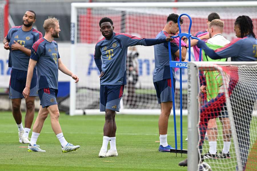 Alphonse Davies wird dem FC Bayern in dieser Saison nicht mehr zur Verfügung stehen.