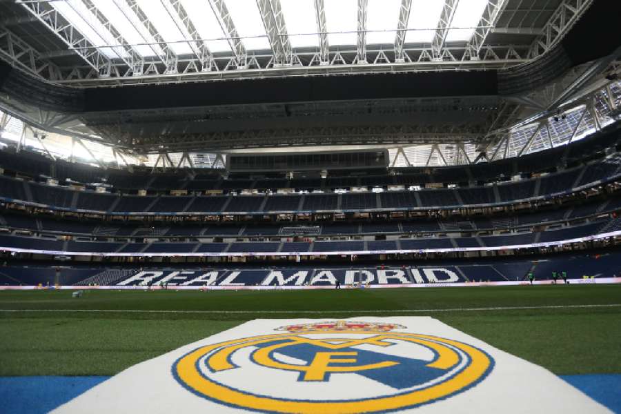 General view inside Santiago Bernabeu