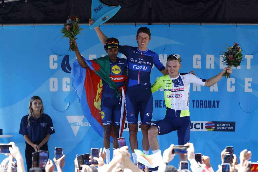 Natnael Tesfazion, Laurence Pithie en Georg Zimmermann op het podium