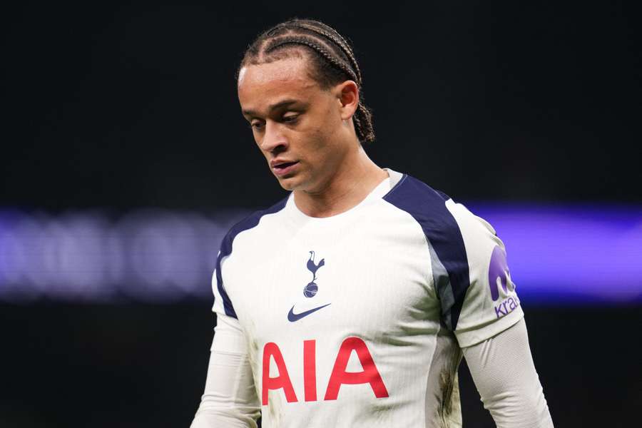 Xavi Simon and his Tottenham teammates have suffered five consecutive defeats Xavi Simon and his Tottenham teammates have suffered five consecutive defeats