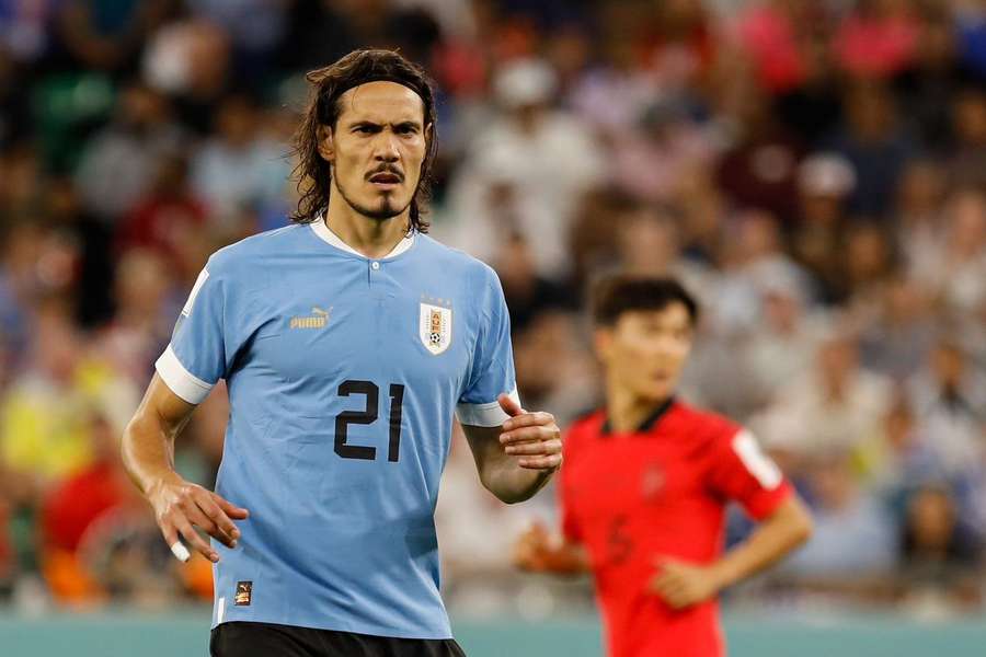 Cavani continua muito crítico de Daniel Siebert