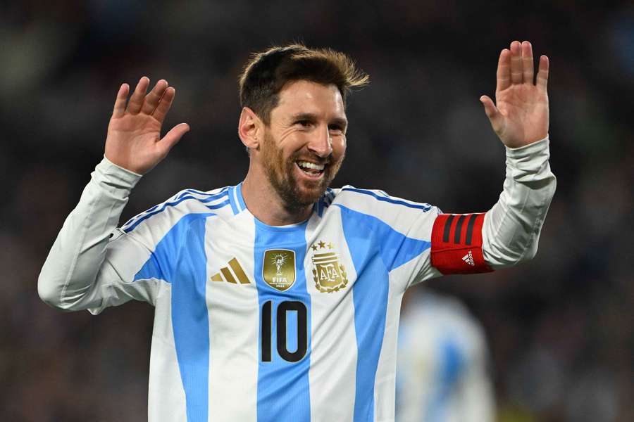 Messi sonríe en casa