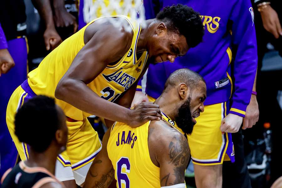 NBA: Lakers stoppen zegereeks Grizzlies, Irving stuwt Nets weer eens naar winst