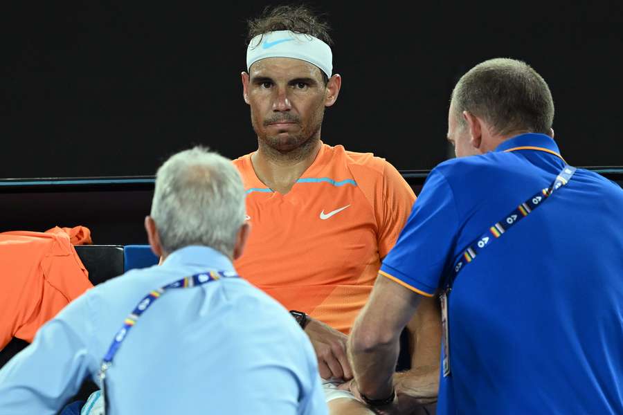 Rafael Nadal i kampen mod Mackenzie McDonald ved Australian Open. Rafael Nadal i kampen mod Mackenzie McDonald ved Australian Open.