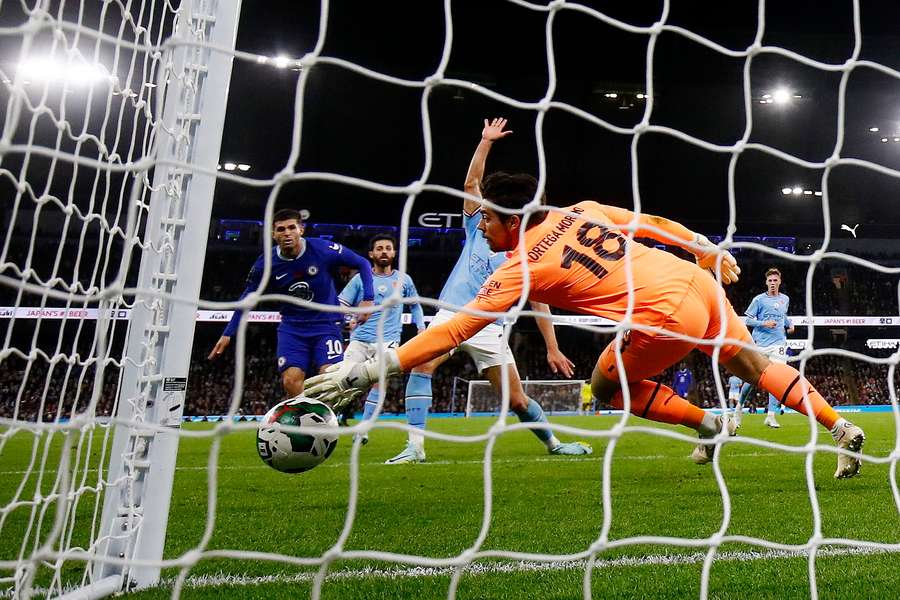 Ortega makes a crucial save for Manchester City