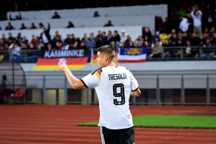 Nicolo Tresoldi nach seinem sehenswerten Treffer in Lettland Nicolo Tresoldi nach seinem sehenswerten Treffer in Lettland