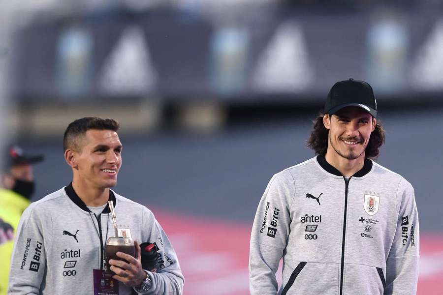 Torreira, junto a Cavani en la selección uruguaya Torreira, junto a Cavani en la selección uruguaya