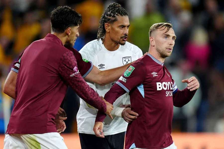 Potter urges calm as Bowen clashes with West Ham fans after Cup exit