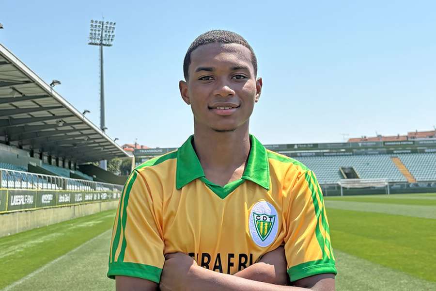 Richarllyson Carvalho Alves é reforço do Tondela Richarllyson Carvalho Alves é reforço do Tondela