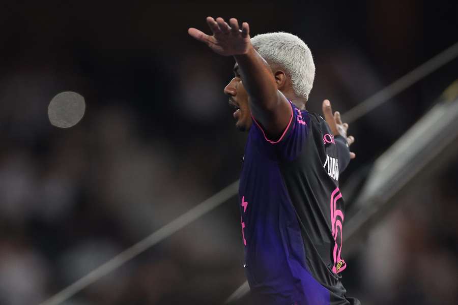 Cuiabano inaugurou os trabalhos no Nilton Santos