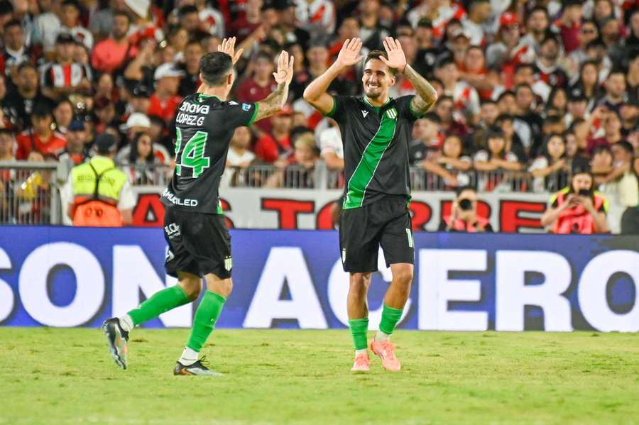 Imagen de otro partido de Banfield