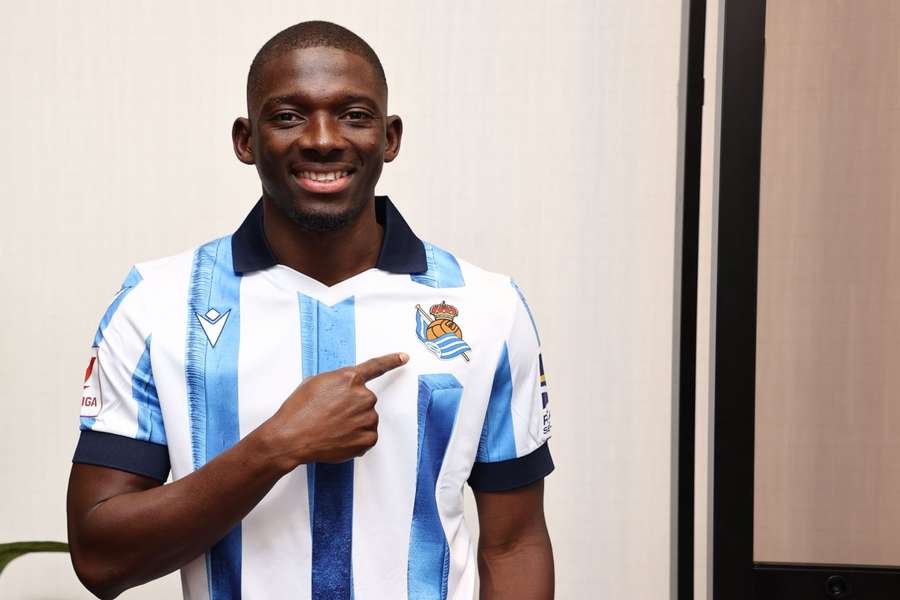 Hamari Traoré apresentado na Real Sociedad