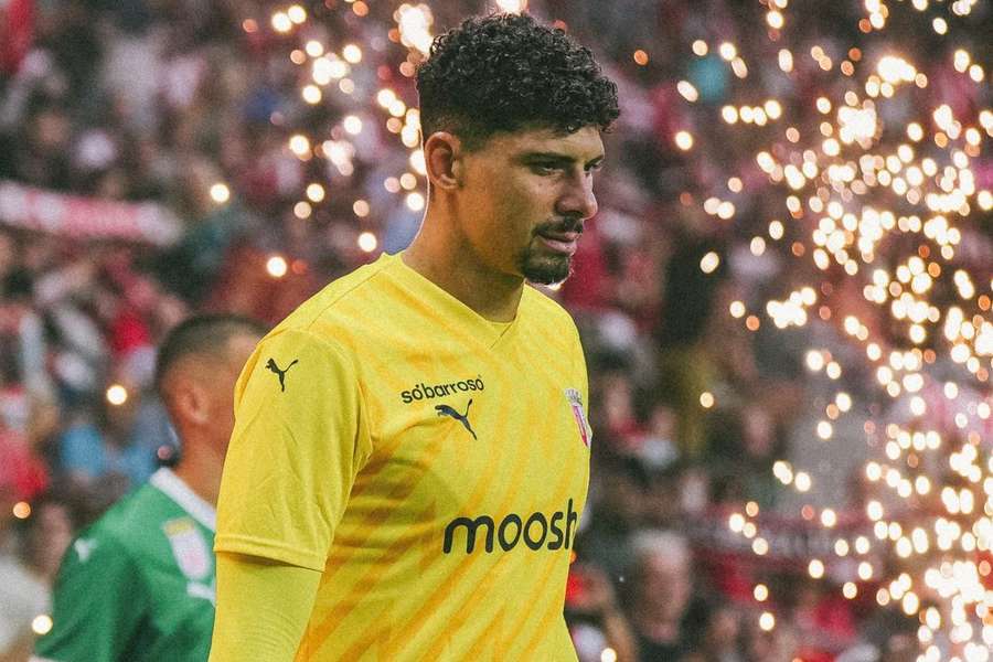 Matheus Magalhães, guardameta del Ajax
