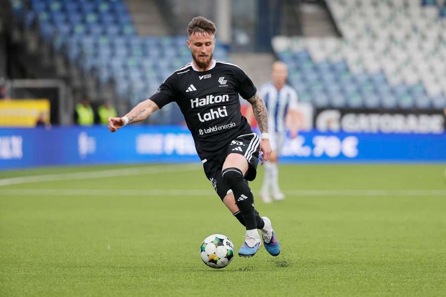 Romain Sans was one of several Lahti players to go close