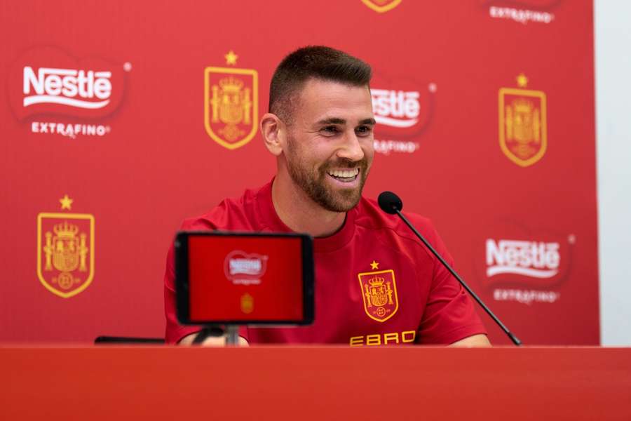 Unai Simón no evento promocional da Nestlé após o acordo com a RFEF