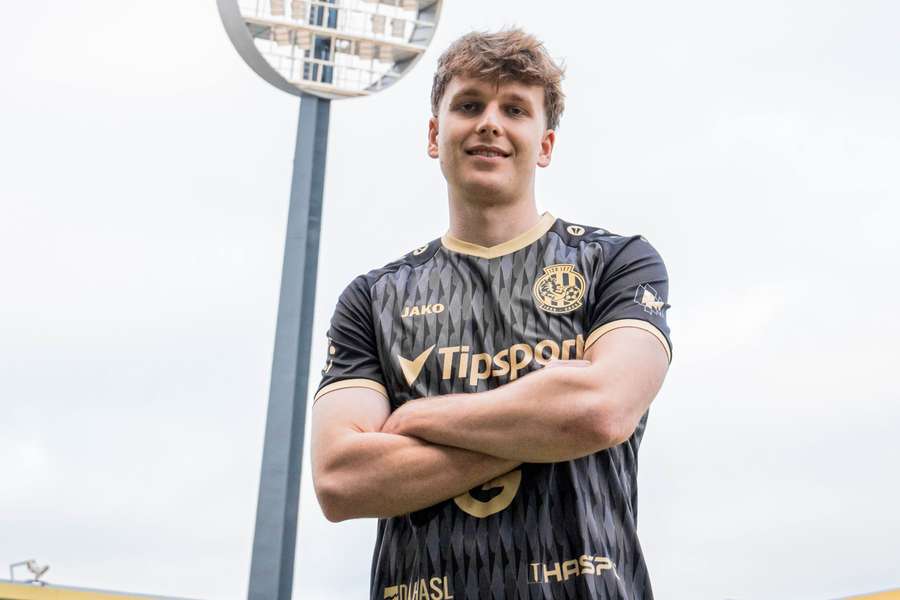 Přestupy ONLINE: Rušno v Hradci Králové. Liberec chce nového brankáře, Kabongo jde do Boleslavi