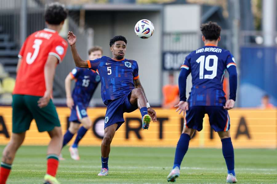 Aston Villa fullback Maatsen accepts furious Boulahrouz blast; reflects on facing Quenda