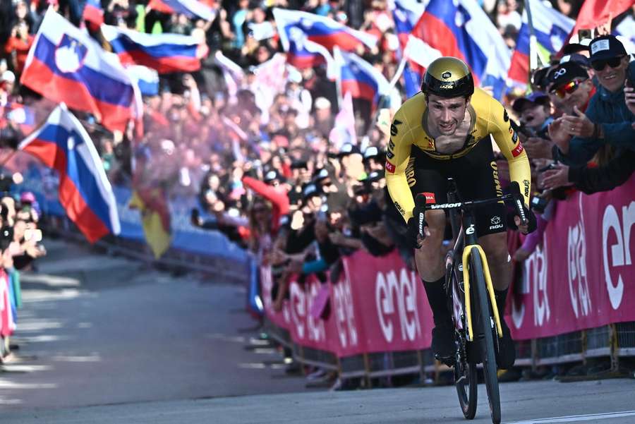 Roglic genoot van de etappe