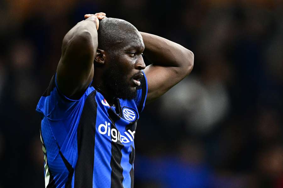 A Juventus ganhou seu apelo contra o fechamento de um estande imposto por seus fãs por abuso de Lukaku