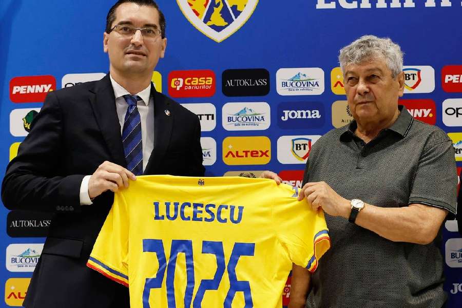 Răzvan Burleanu, președintele FRF, alături de Mircea Lucescu, selecționerul României