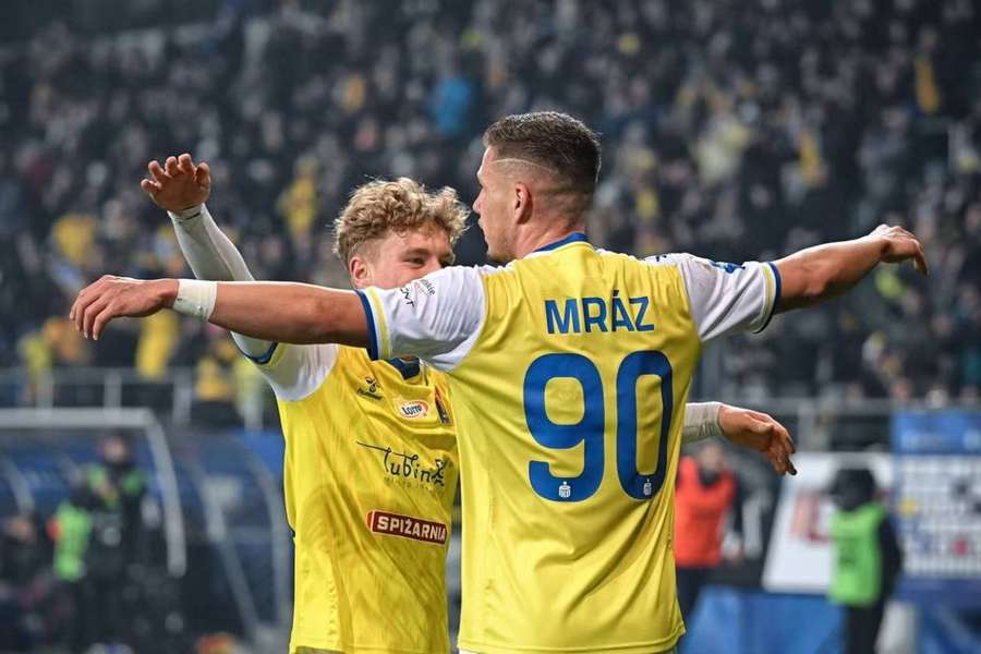 Samuel Mráz opäť potvrdil, že patrí medzi najlepších strelcov v Ekstraklase.