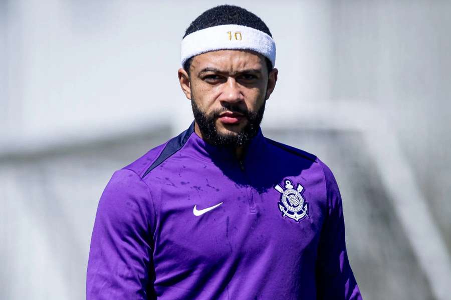 Memphis, jugador del Corinthians