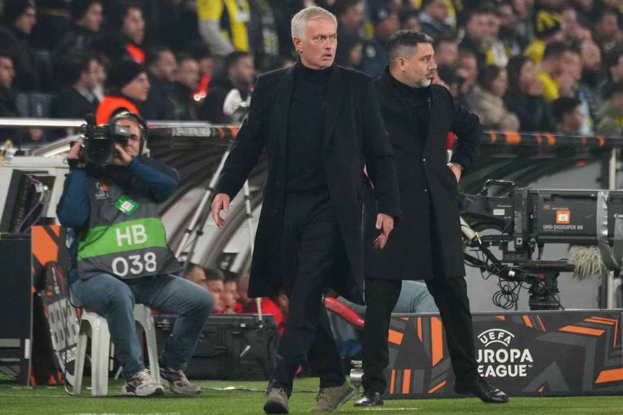 José Mourinho, treinador do Fenerbahçe