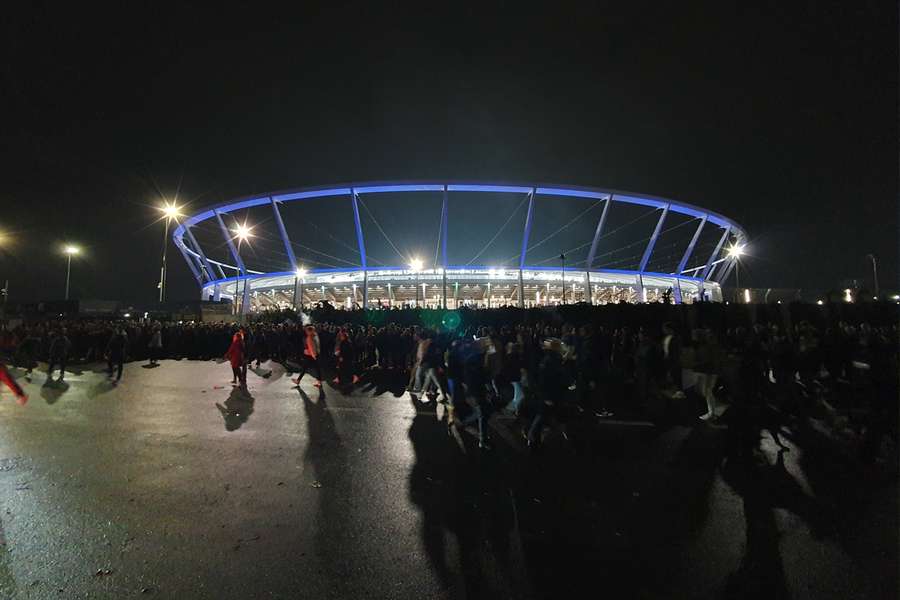 Tak wyglądał tłum z jednej strony bramy nr 5 na 18 minut przed meczem Ruch-Legia