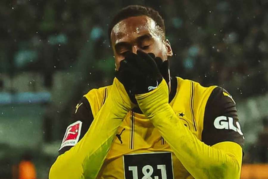 Anglický křídelník Jamie Gittens chce po sezoně opustit Dortmund Anglický křídelník Jamie Gittens chce po sezoně opustit Dortmund