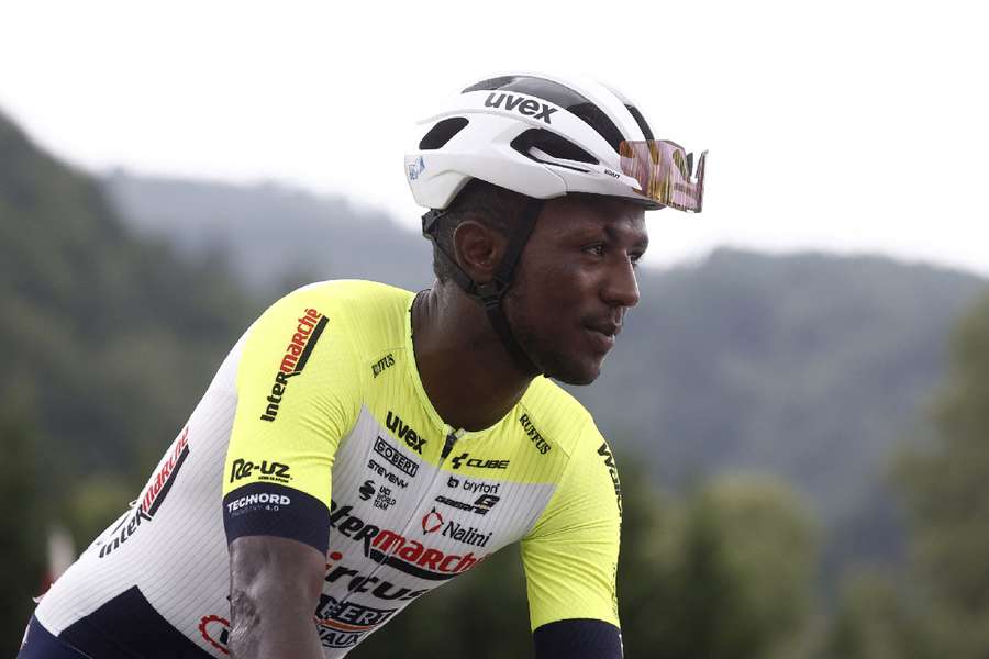 Biniam Girmay won in a bunch sprint at the 2022 Giro d'Italia