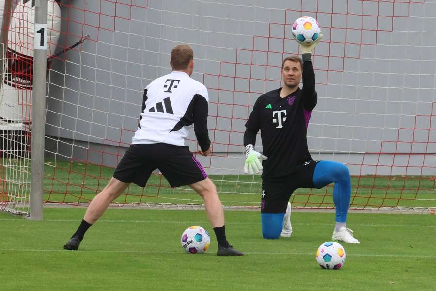 Manuel Neuer se entrenó con el equipo el jueves por la tarde.