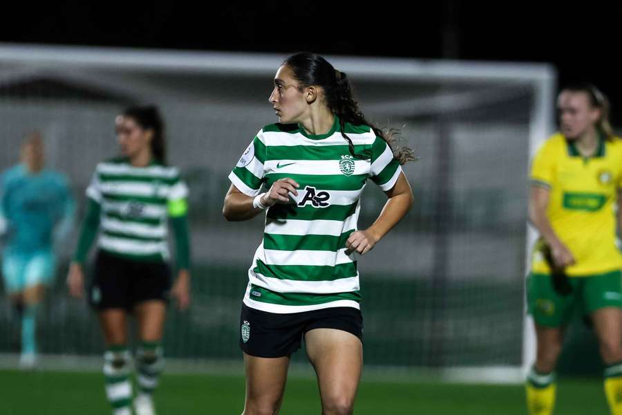 Constança Maia estreou-se pela equipa principal do Sporting na época 2025/26 Constança Maia estreou-se pela equipa principal do Sporting na época 2025/26
