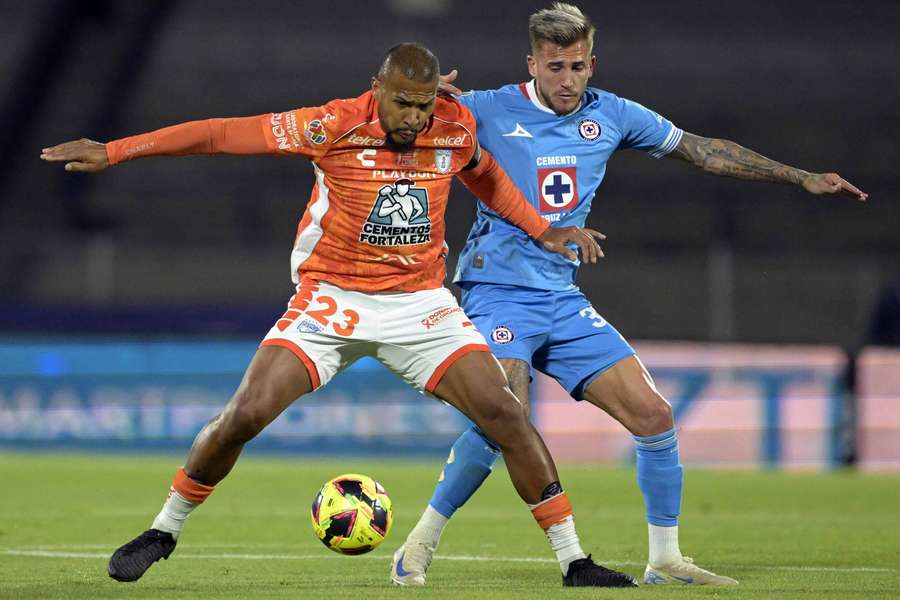 Salomón Rondón, protagonista ante Cruz Azul.