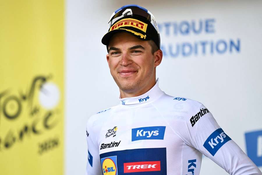 Mathias Vacek oblékl bílý dres pro nejlepšího mladého jezdce na Tour de France. Mathias Vacek oblékl bílý dres pro nejlepšího mladého jezdce na Tour de France.