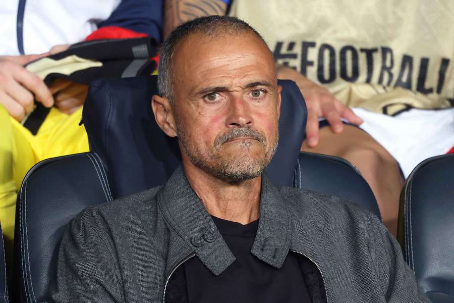 Luis Enrique sur le banc lors de Barça-PSG. 