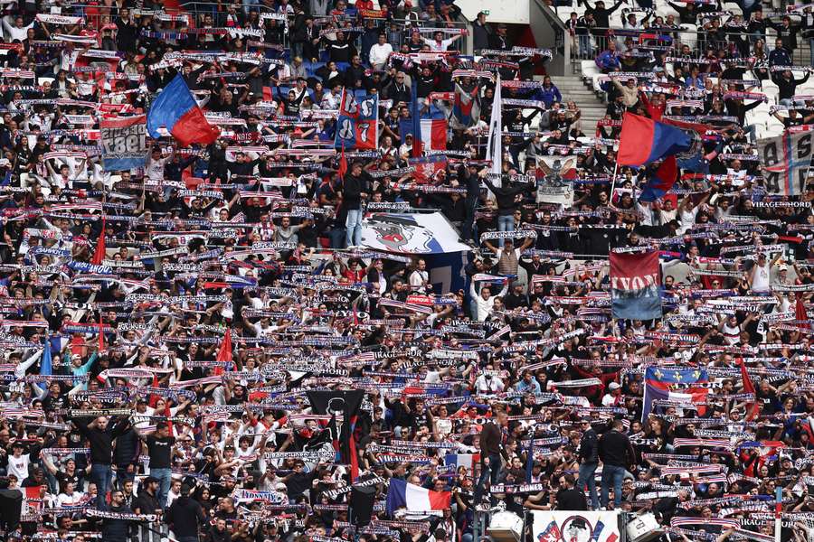 Les supporters lyonnais, en octobre 2025. Les supporters lyonnais, en octobre 2025.