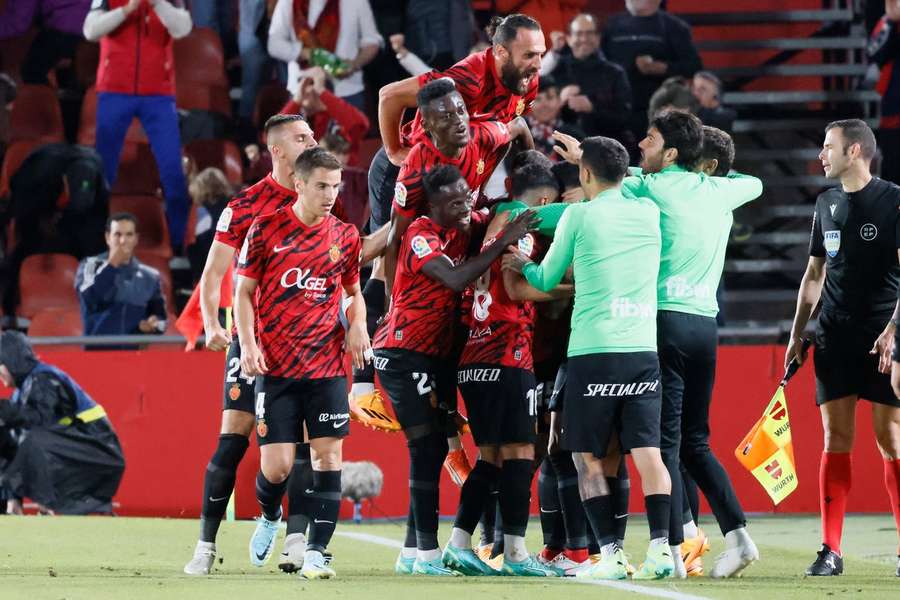 L'esultanza al gol del Mallorca